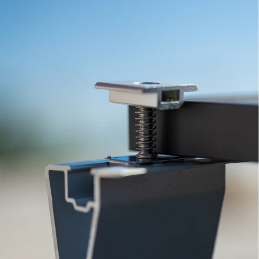 Mountkit FLAT10 köztes leszorító földelőlapkával (50 db)